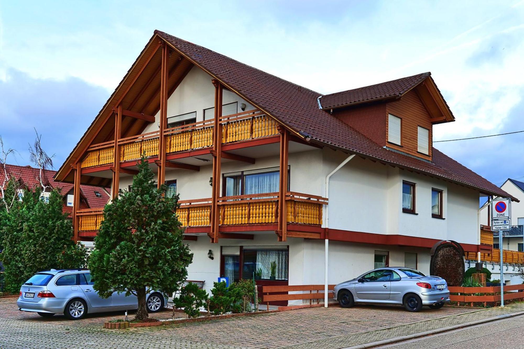 Hotel Garni Sebastian Kirrweiler  외부 사진