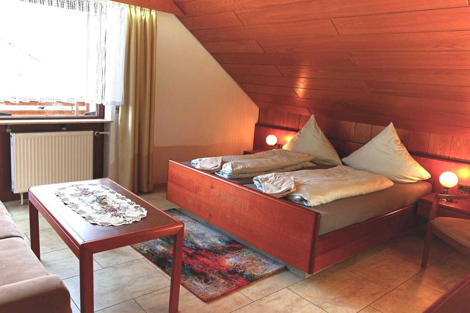Hotel Garni Sebastian Kirrweiler  외부 사진