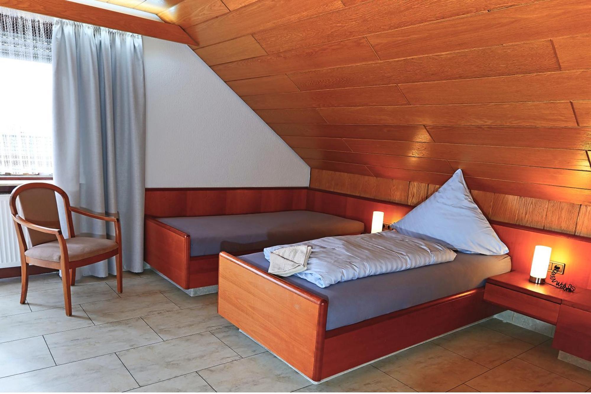 Hotel Garni Sebastian Kirrweiler  외부 사진