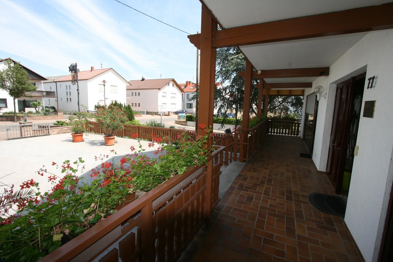Hotel Garni Sebastian Kirrweiler  외부 사진
